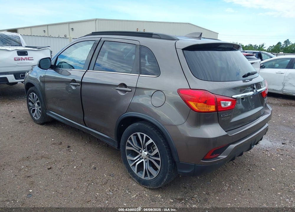 2018 MITSUBISHI OUTLANDER SPORT VIN: JA4AP4AW4JU018385