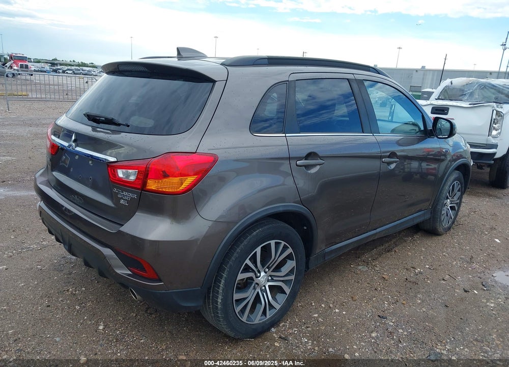 2018 MITSUBISHI OUTLANDER SPORT VIN: JA4AP4AW4JU018385