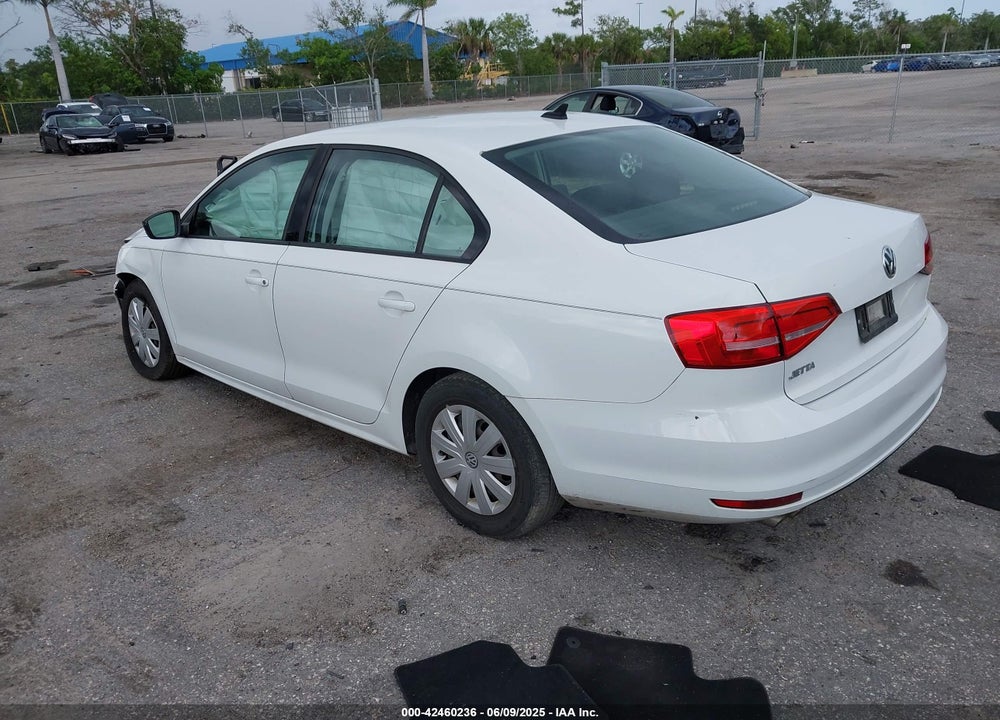 2015 VOLKSWAGEN JETTA 2.0L S VIN: 3VW2K7AJ4FM349572