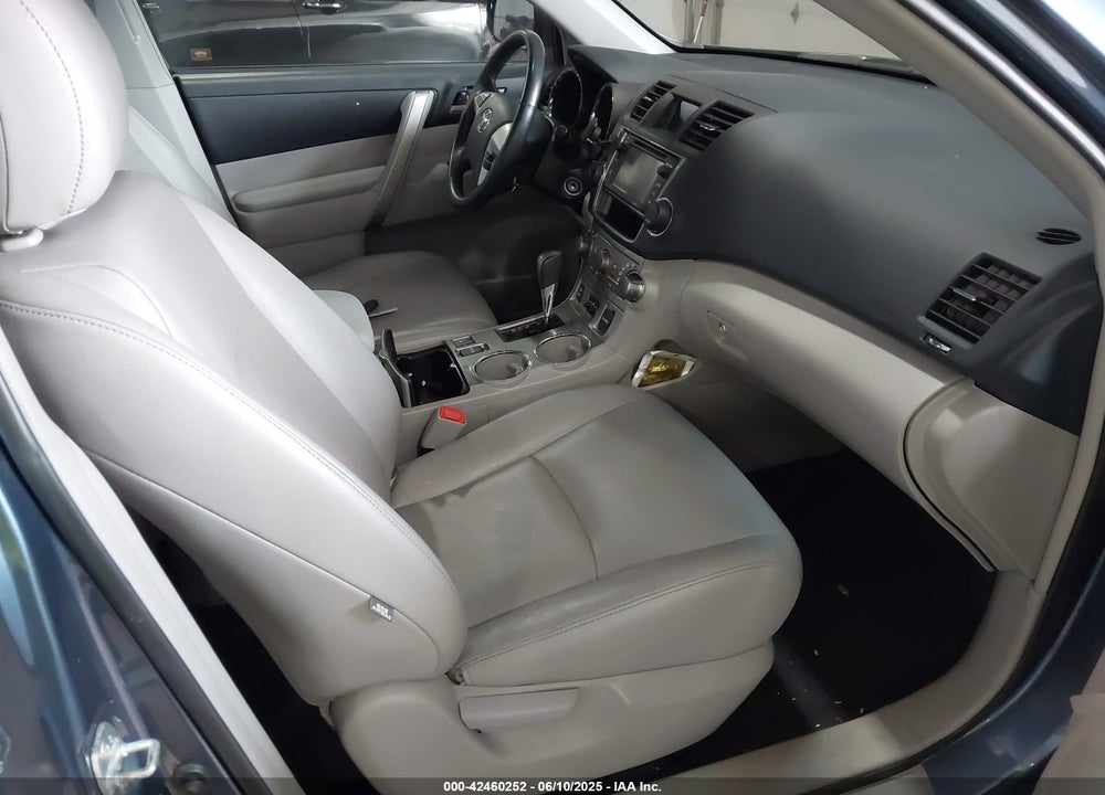 2013 TOYOTA HIGHLANDER VIN: 5TDBK3EH4DS273111