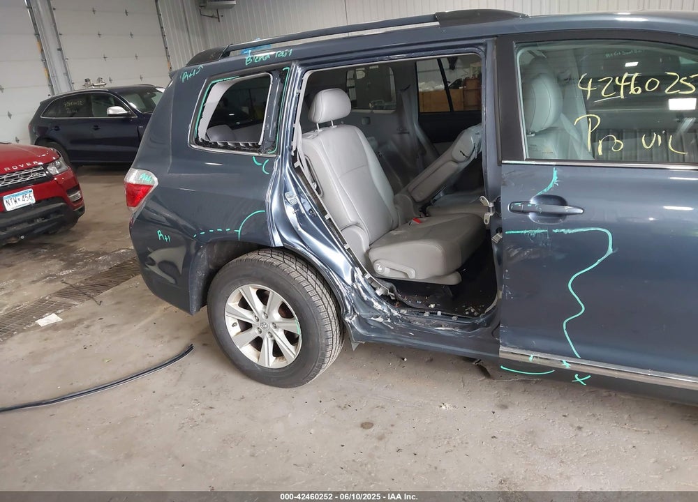 2013 TOYOTA HIGHLANDER VIN: 5TDBK3EH4DS273111