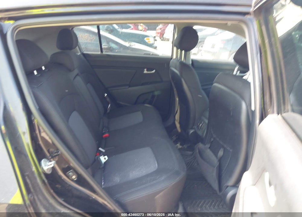 2016 KIA SPORTAGE VIN: KNDPB3AC6G7794734