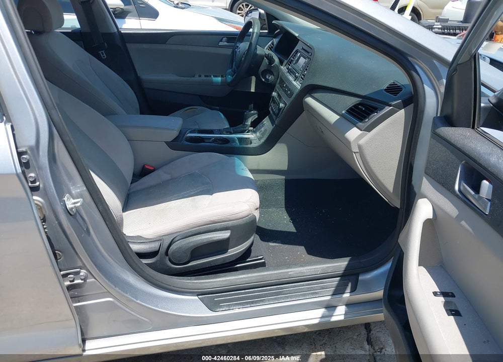 2015 HYUNDAI SONATA SE VIN: 5NPE24AF6FH148434
