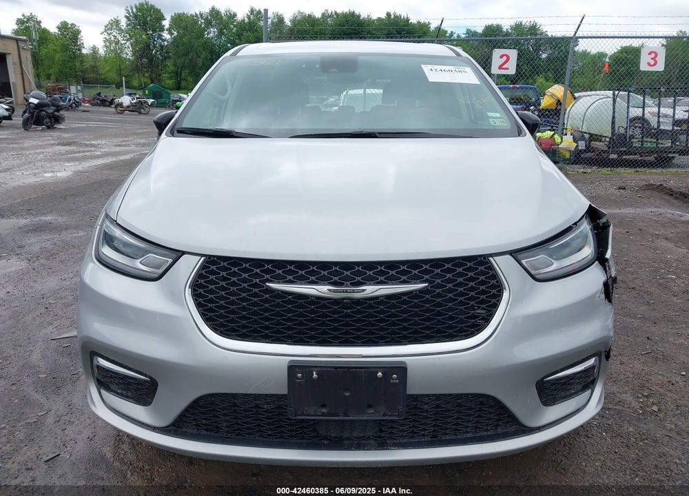 2024 CHRYSLER PACIFICA TOURING L VIN: 2C4RC1BG4RR146483