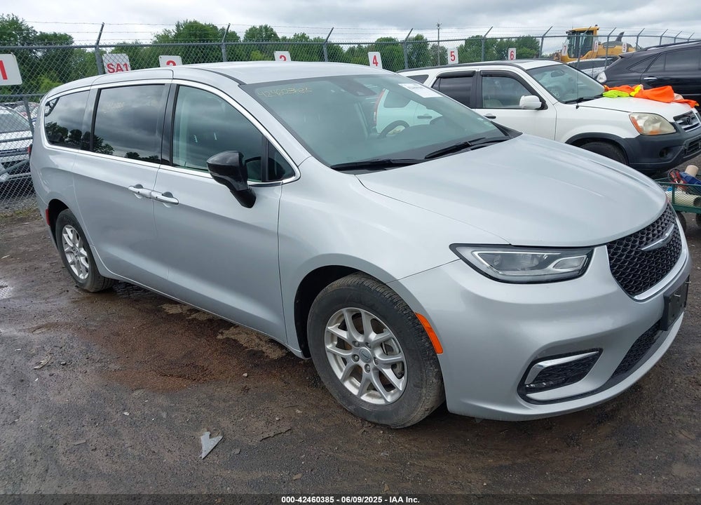 2024 CHRYSLER PACIFICA TOURING L VIN: 2C4RC1BG4RR146483