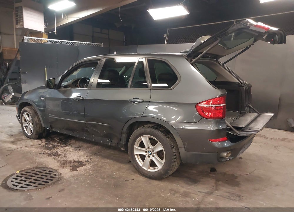 2011 BMW X5 VIN: 5UXZW0C5XBL658941
