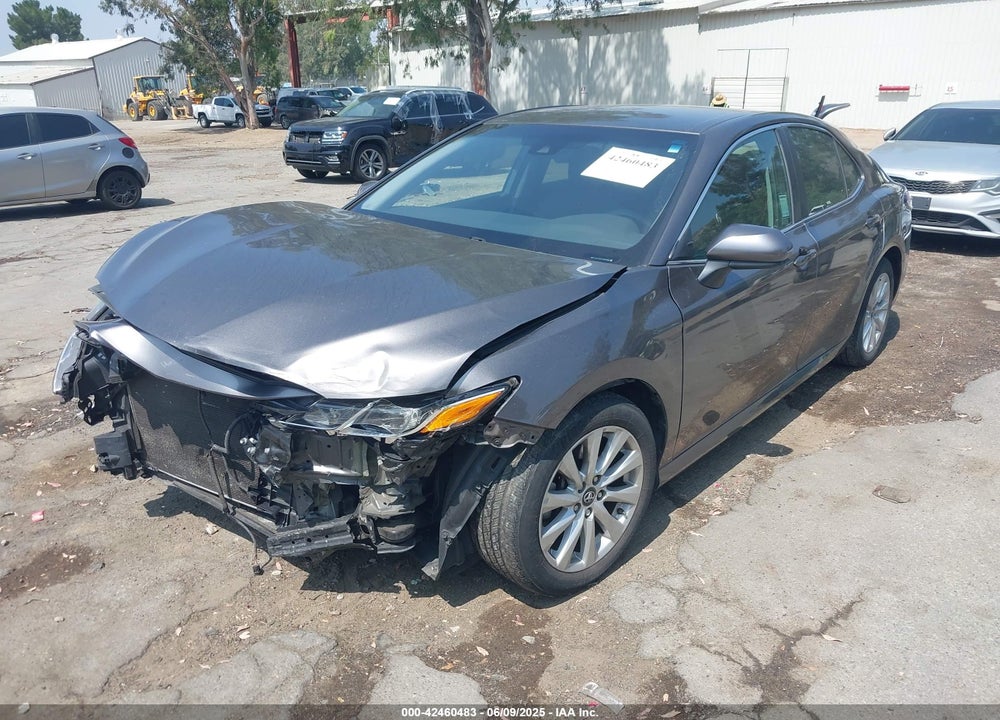 2018 TOYOTA CAMRY LE VIN: 4T1B11HK7JU535902