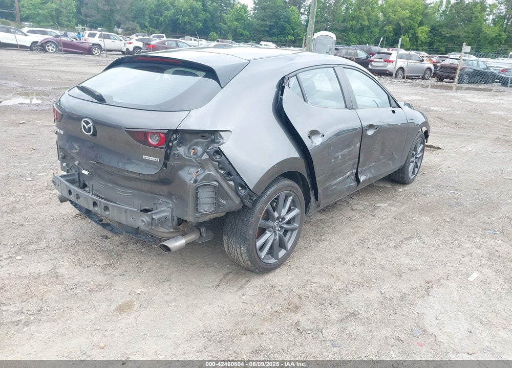 2021 MAZDA MAZDA3 VIN: JM1BPAKLXM1319715