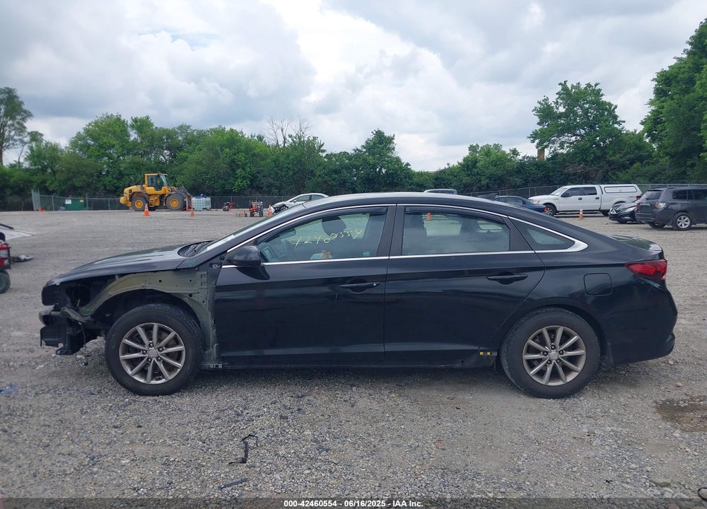 2018 HYUNDAI SONATA VIN: 5NPE24AF4JH656913