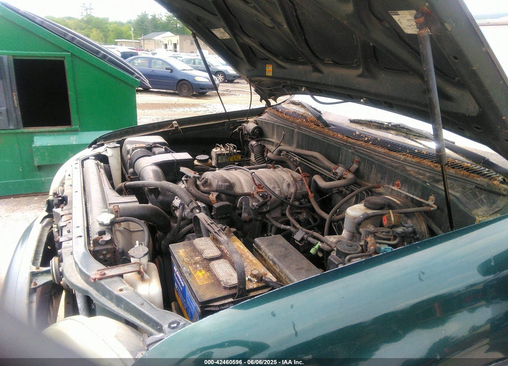 2000 TOYOTA TUNDRA LTD V8 VIN: 5TBBT4810YS089882