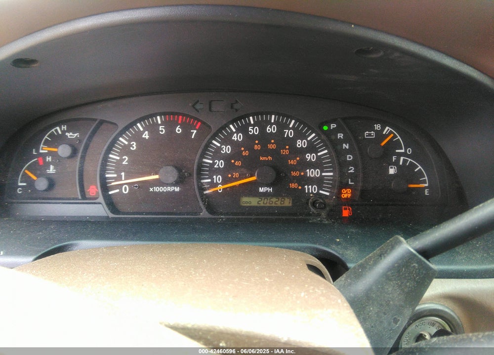 2000 TOYOTA TUNDRA LTD V8 VIN: 5TBBT4810YS089882