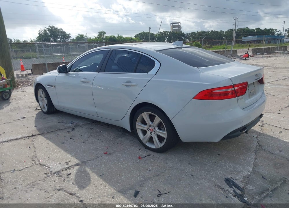 2017 JAGUAR XE 25T PRESTIGE VIN: SAJAE4BG5HA951325