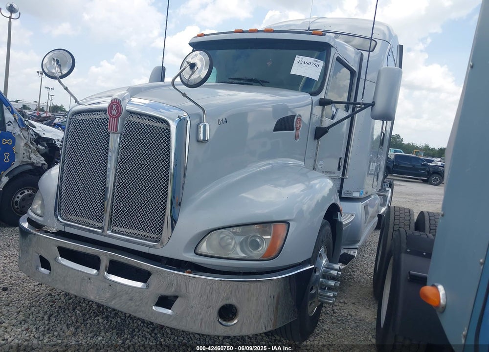 2013 KENWORTH CONSTRUCTION T660 VIN: 1XKADP9XXDJ346885