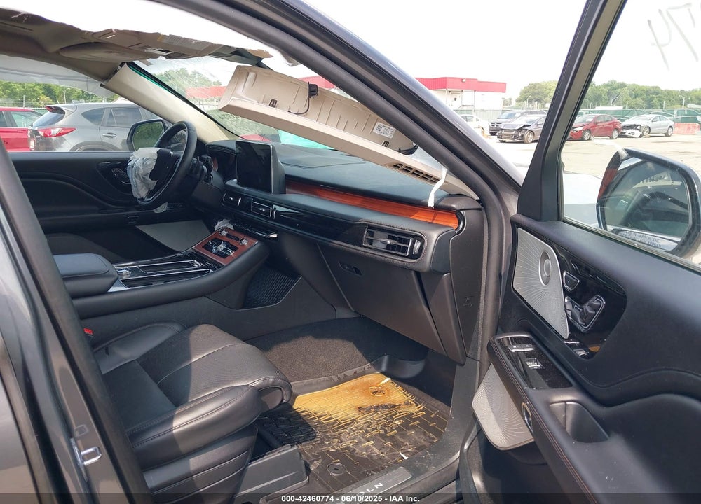 2023 LINCOLN AVIATOR VIN: 5LM5J7XC3PGL29507