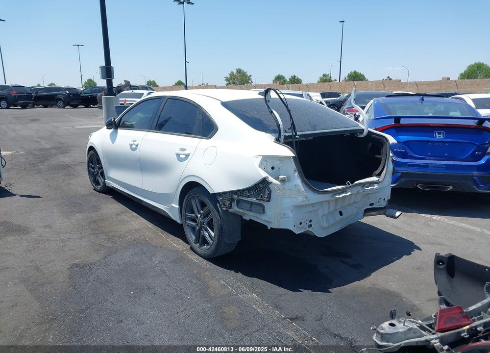 2021 KIA FORTE VIN: 3KPF34AD9ME264373
