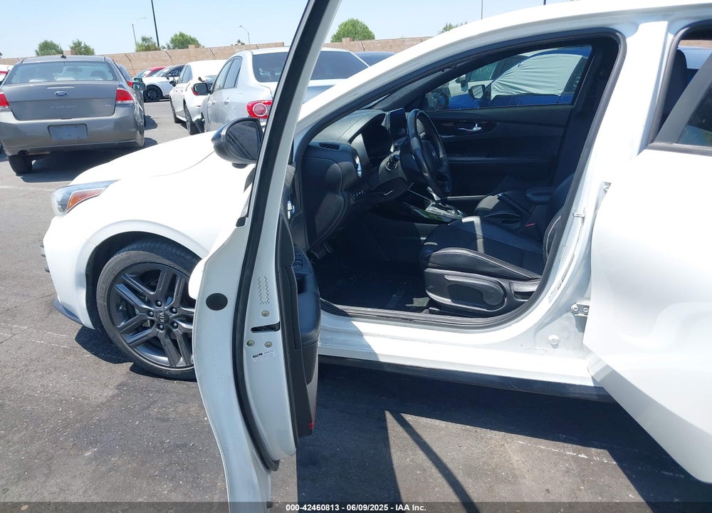 2021 KIA FORTE VIN: 3KPF34AD9ME264373
