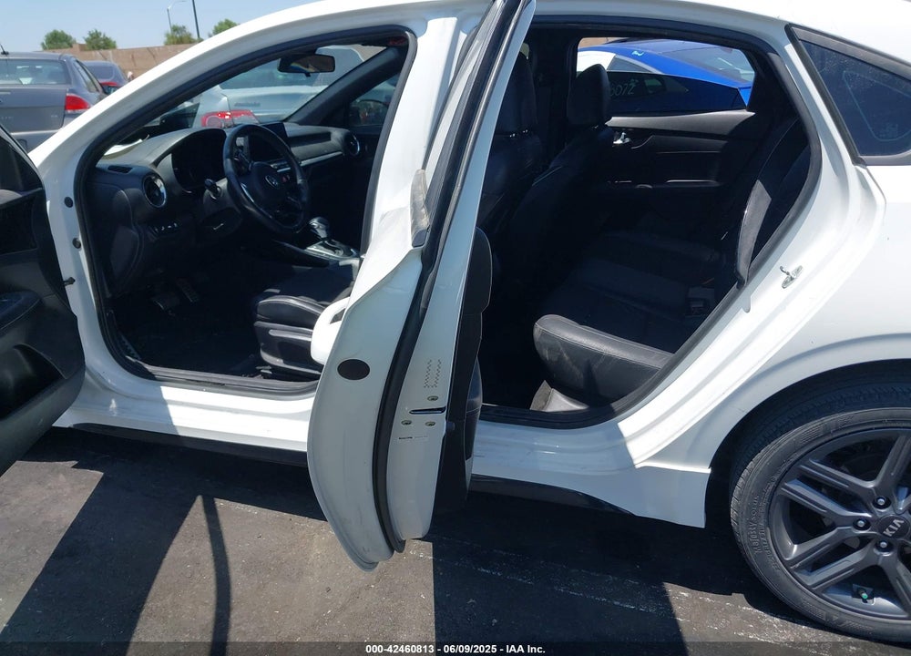 2021 KIA FORTE VIN: 3KPF34AD9ME264373