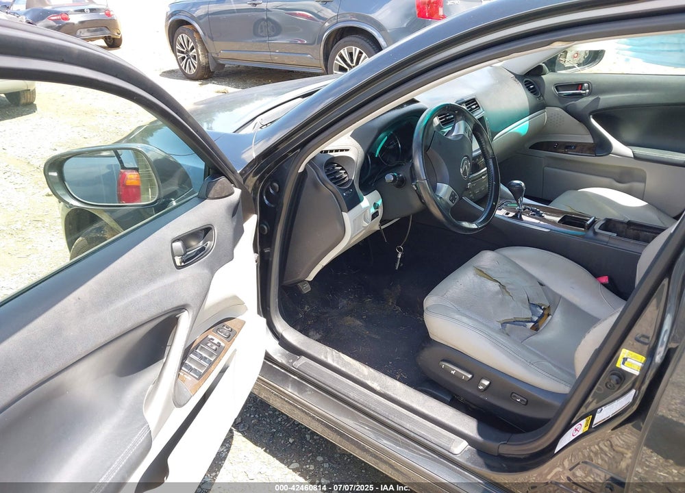 2011 LEXUS IS250 VIN: JTHCF5C21B5050867