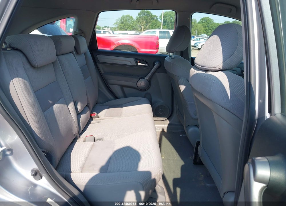 2008 HONDA CR-V LX VIN: JHLRE483X8C073839