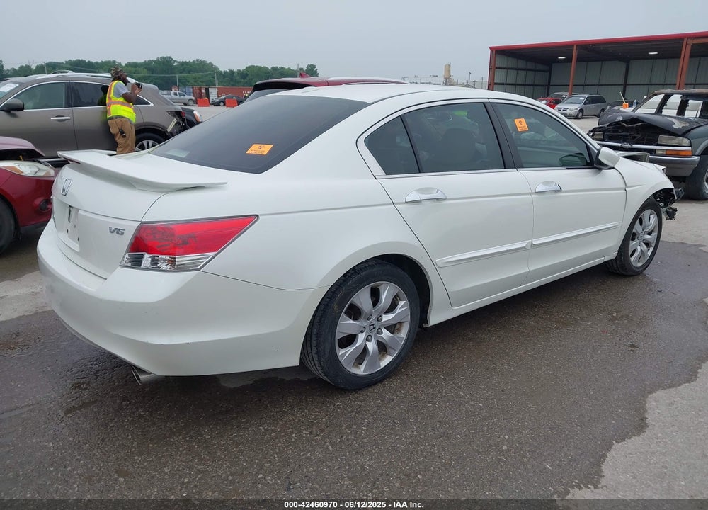 2009 HONDA ACCORD VIN: 1HGCP36809A003805