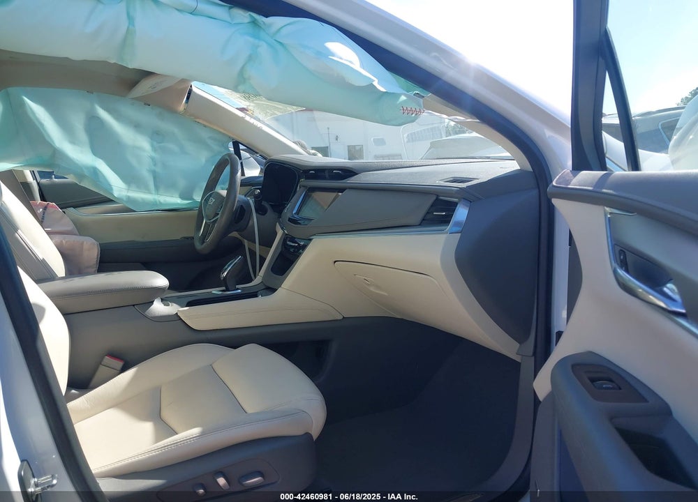 2017 CADILLAC XT5 VIN: 1GYKNBRS1HZ304062