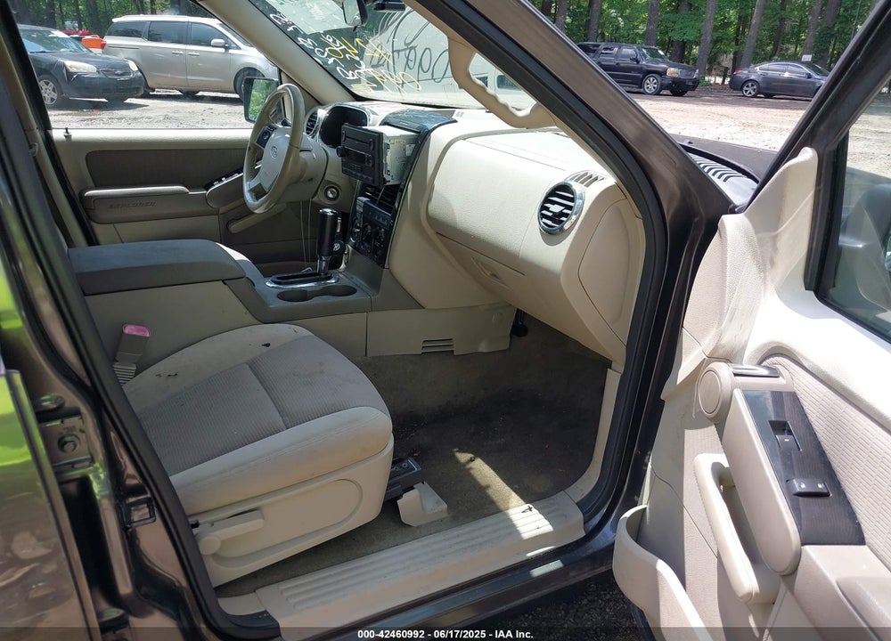 2006 FORD EXPLORER XLT VIN: 1FMEU73E36UB70375