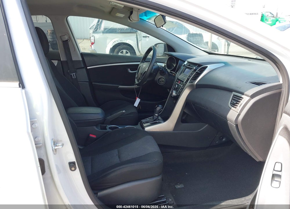 2016 HYUNDAI ELANTRA GT VIN: KMHD35LH5GU282805
