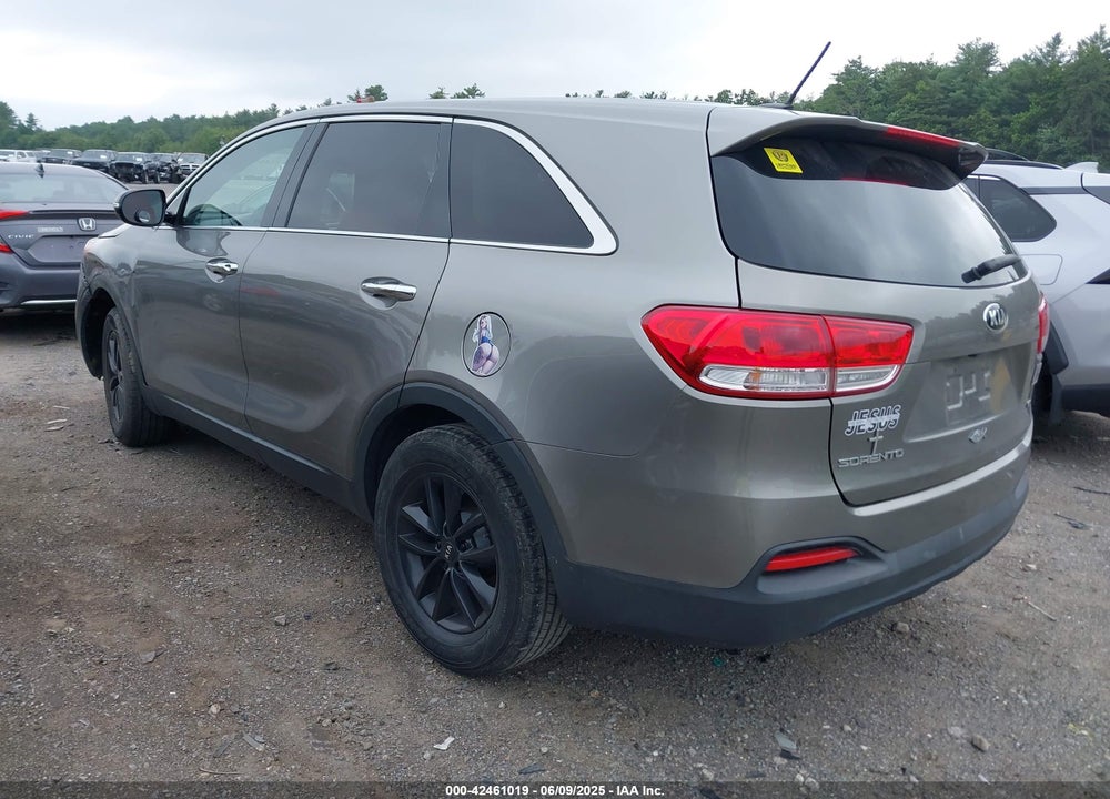2018 KIA SORENTO 2.4L L VIN: 5XYPG4A30JG430696