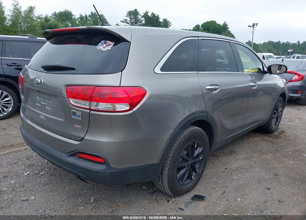 2018 KIA SORENTO 2.4L L VIN: 5XYPG4A30JG430696