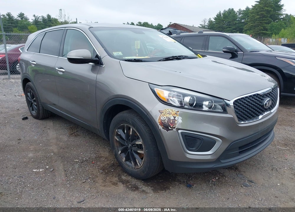 2018 KIA SORENTO 2.4L L VIN: 5XYPG4A30JG430696