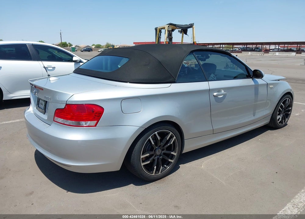 2009 BMW 128I VIN: WBAUL73579VJ77120