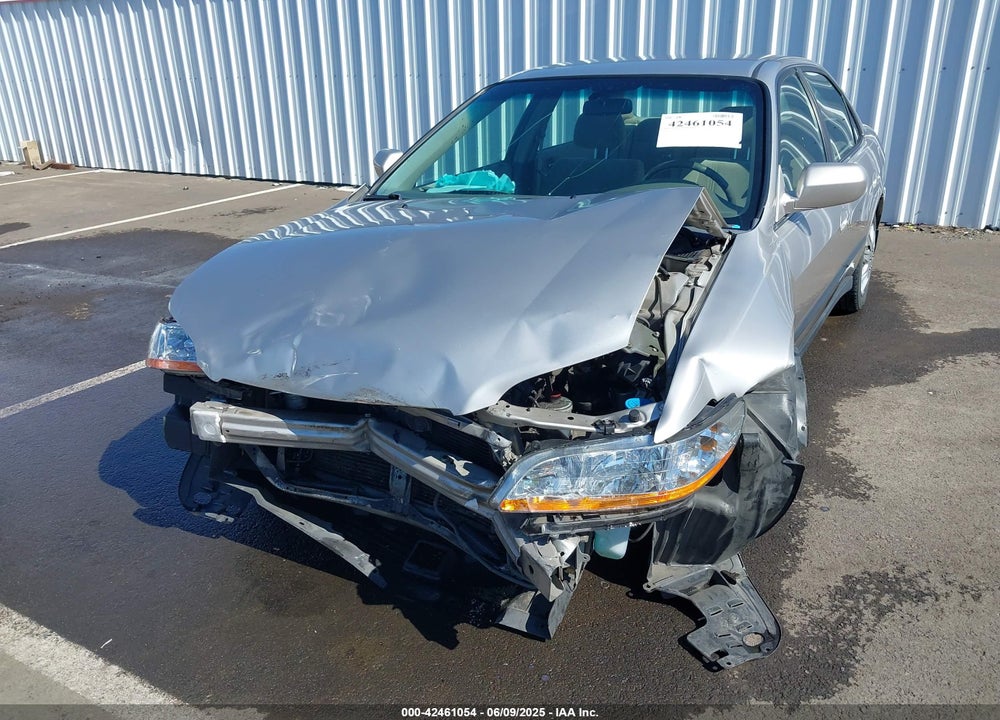 1999 HONDA ACCORD LX VIN: JHMCG5545XC028563