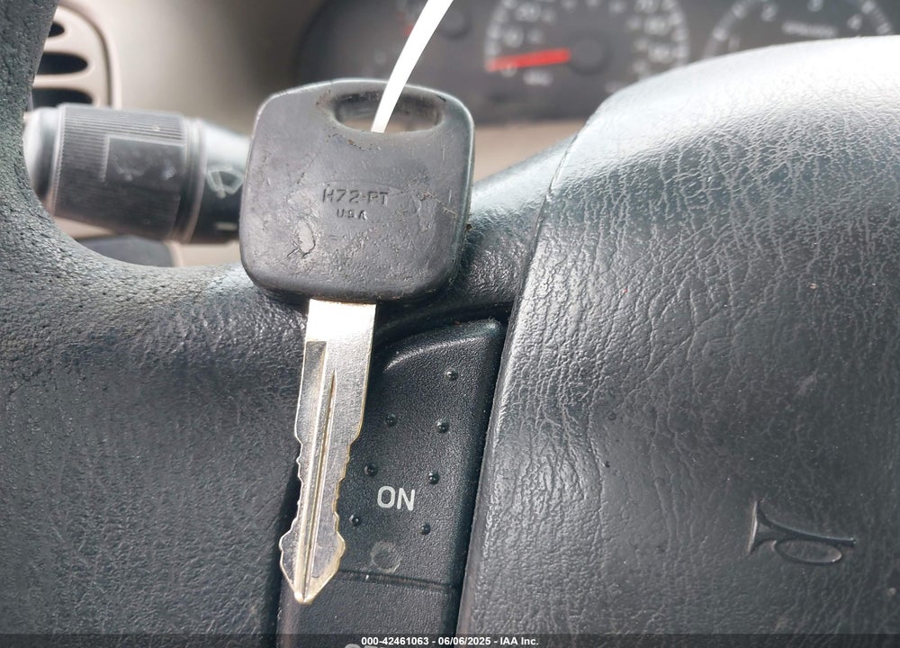 2000 FORD F-150 WORK SERIES/XL/XLT VIN: 1FTRF17W4YNB25801