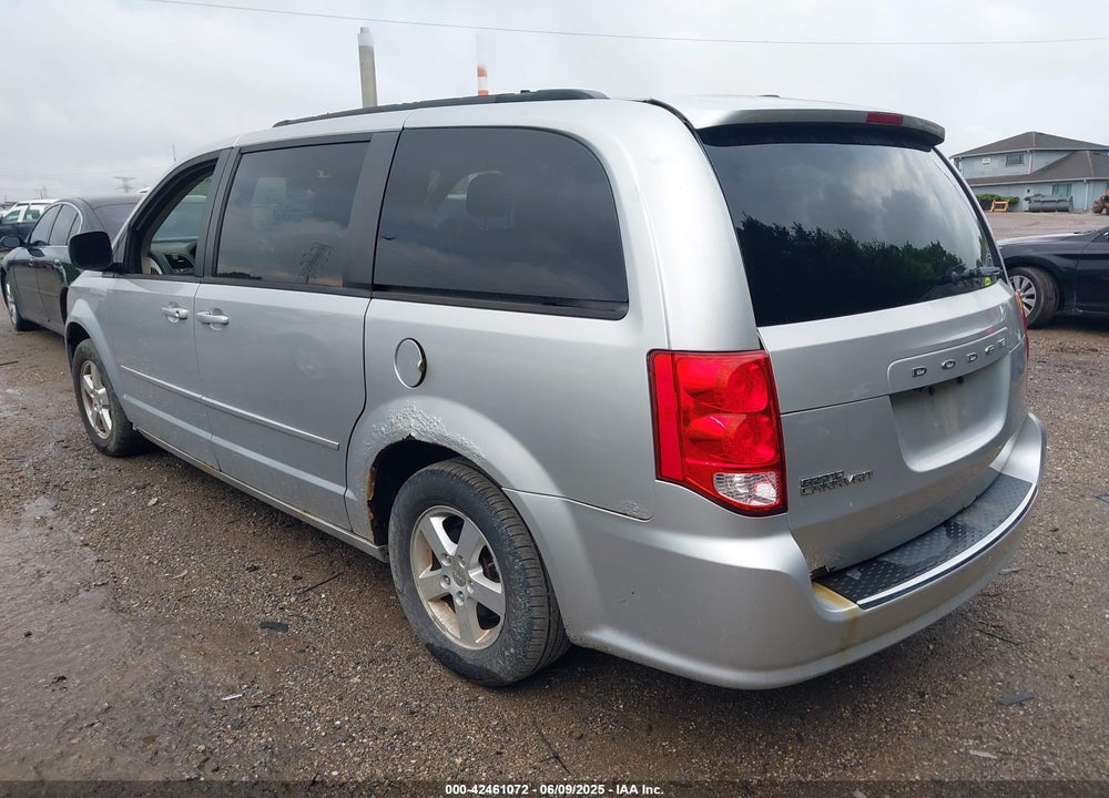 2011 DODGE GRAND CARAVAN MAINSTREET VIN: 2D4RN3DG4BR602557