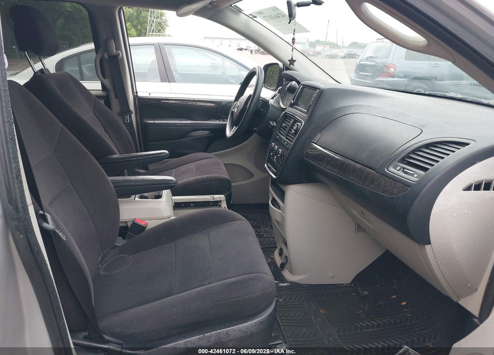 2011 DODGE GRAND CARAVAN MAINSTREET VIN: 2D4RN3DG4BR602557