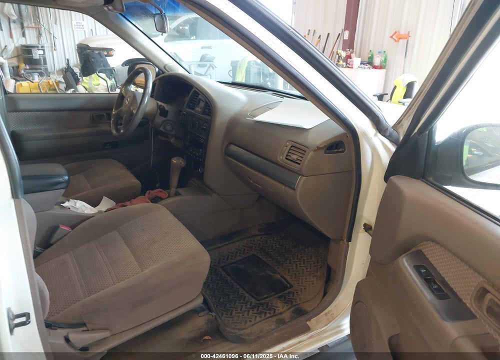 2003 NISSAN PATHFINDER SE VIN: JN8DR09X33W710345