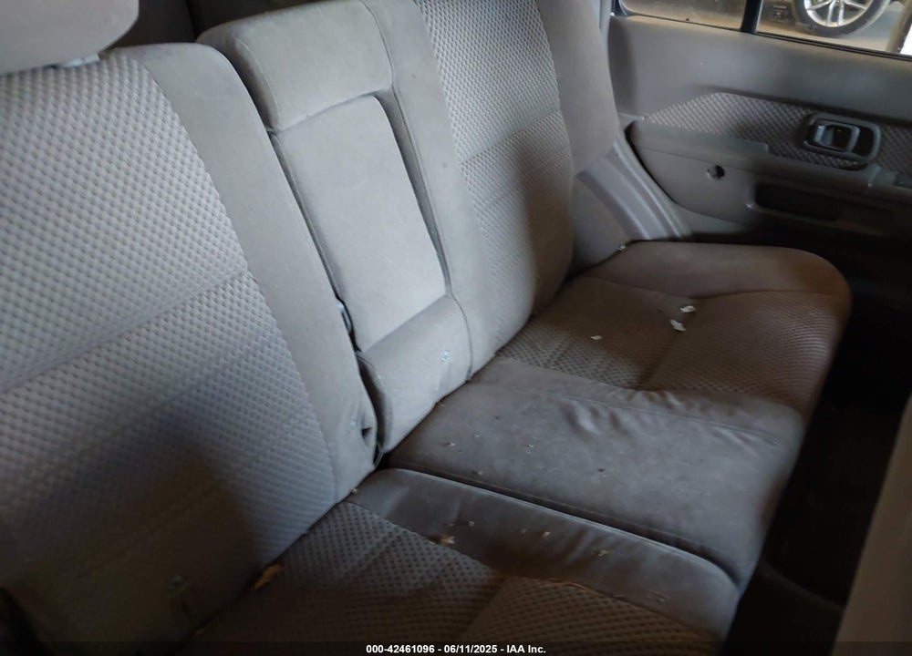 2003 NISSAN PATHFINDER SE VIN: JN8DR09X33W710345