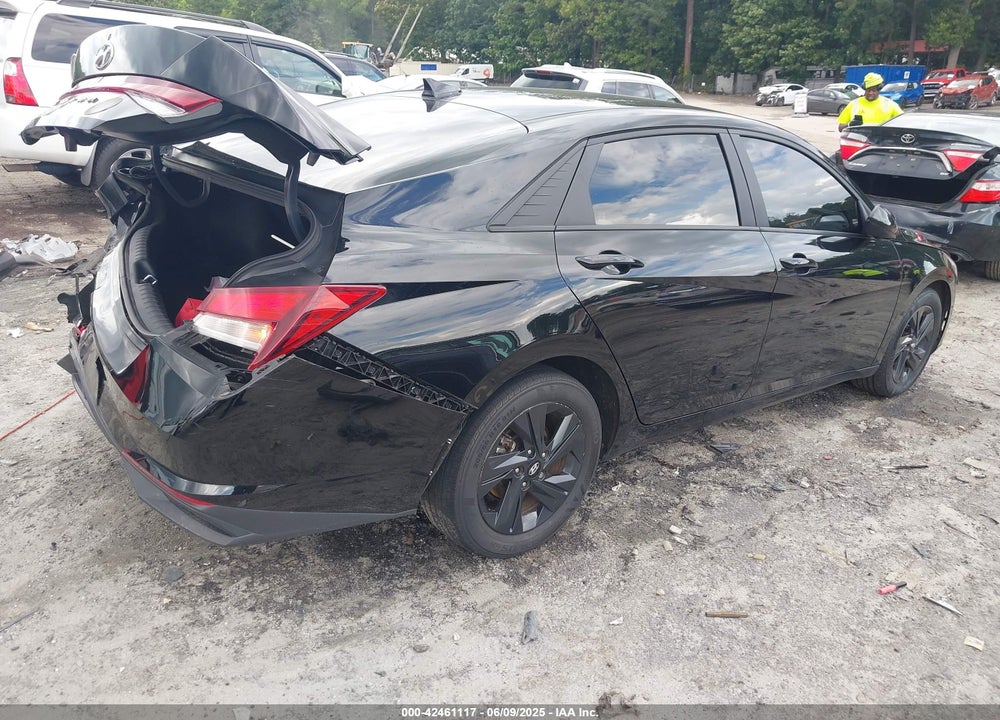 2021 HYUNDAI ELANTRA VIN: KMHLS4AG6MU065746