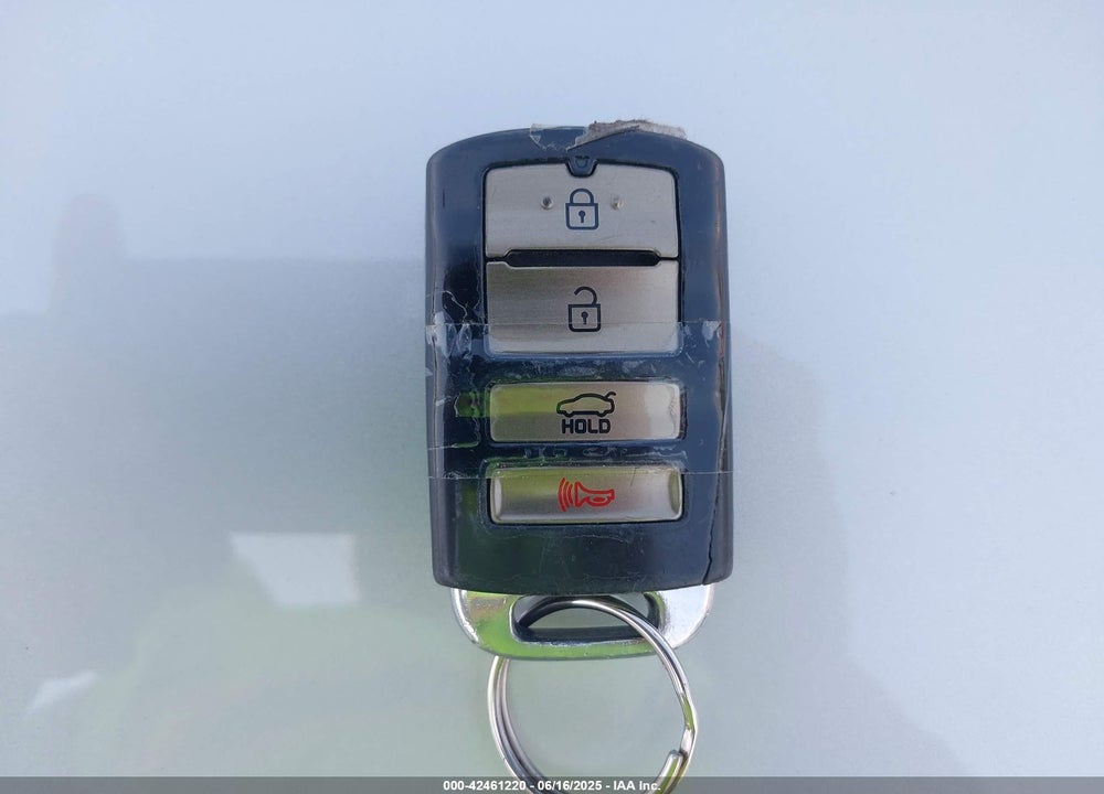 2016 KIA CADENZA PREMIUM VIN: KNALN4D73G5218893