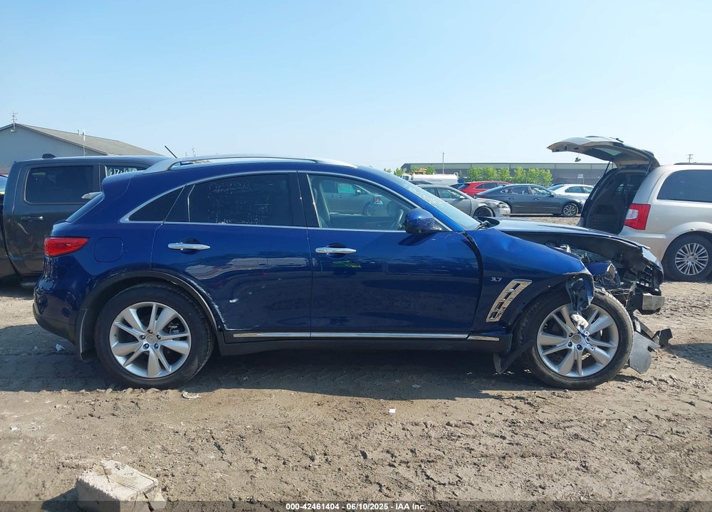 2016 INFINITI QX70 VIN: JN8CS1MW5GM750920