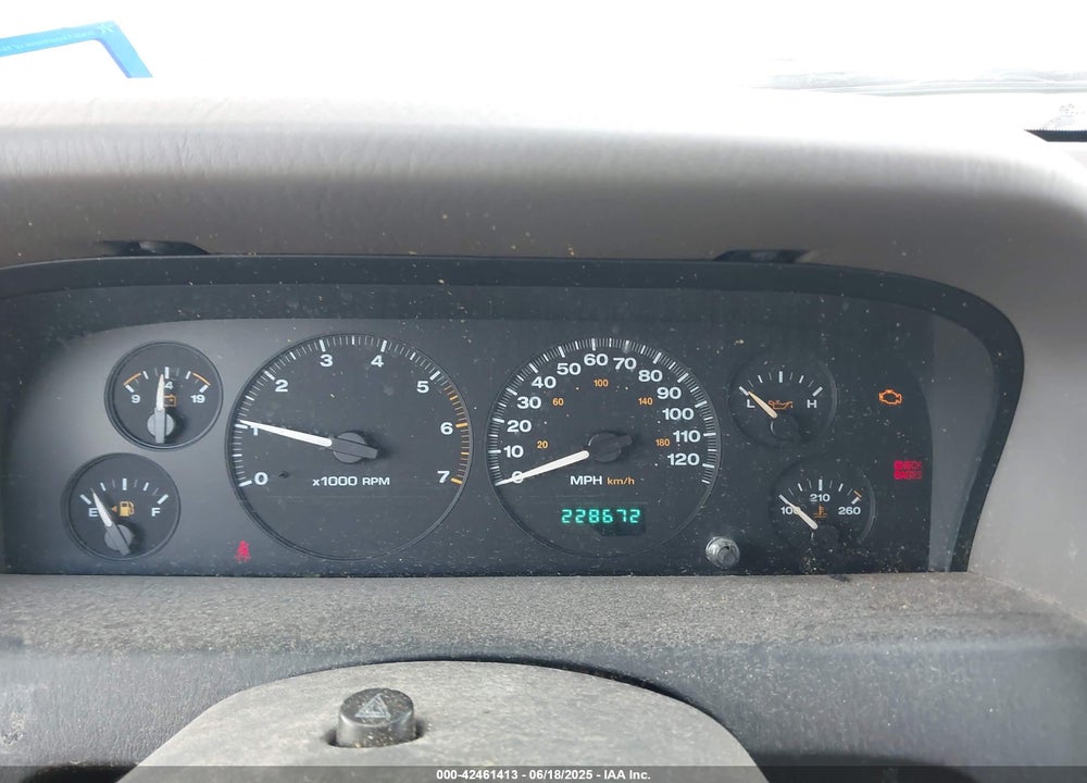 2004 JEEP GRAND CHEROKEE LAREDO VIN: 1J4GW48S04C389585