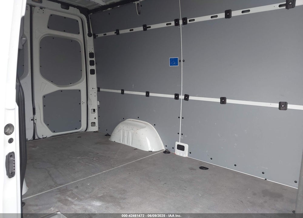 2023 MERCEDES-BENZ SPRINTER 2500 STANDARD ROOF 4-CYL GAS VIN: W1Y40BHY8PT131592
