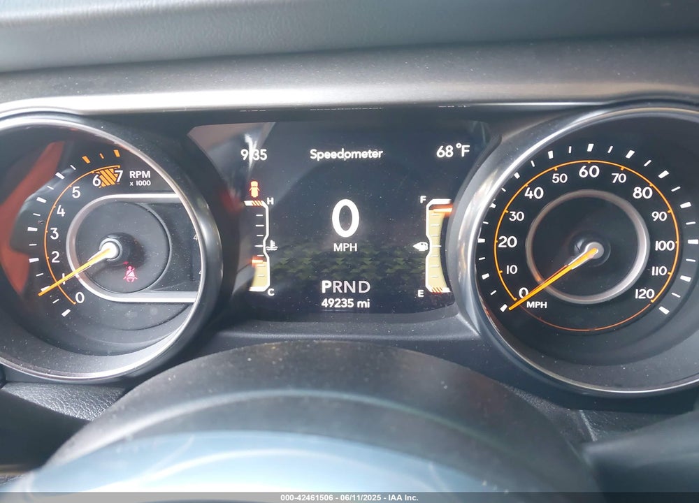 2019 JEEP WRANGLER UNLIMITED SAHARA 4X4 VIN: 1C4HJXEN5KW621649