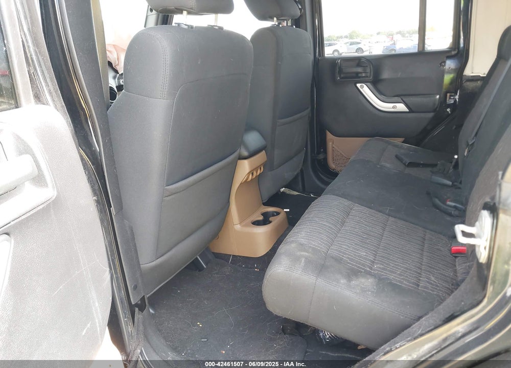 2011 JEEP WRANGLER UNLIMITED VIN: 1J4BA5H11BL520669