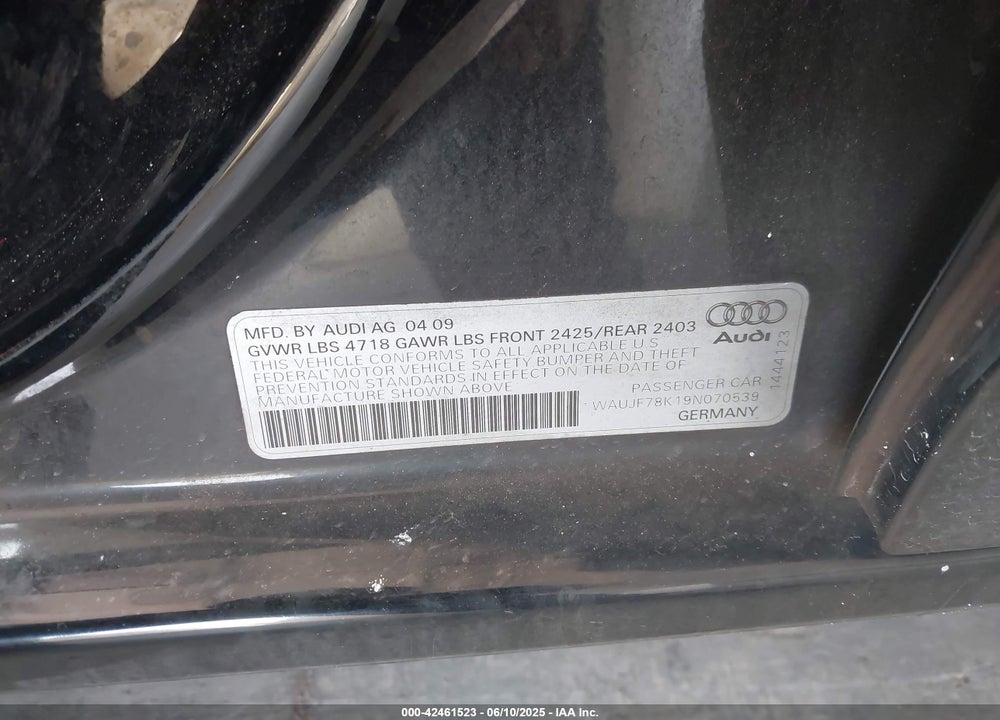 2009 AUDI A4 2.0T PREMIUM VIN: WAUJF78K19N070539