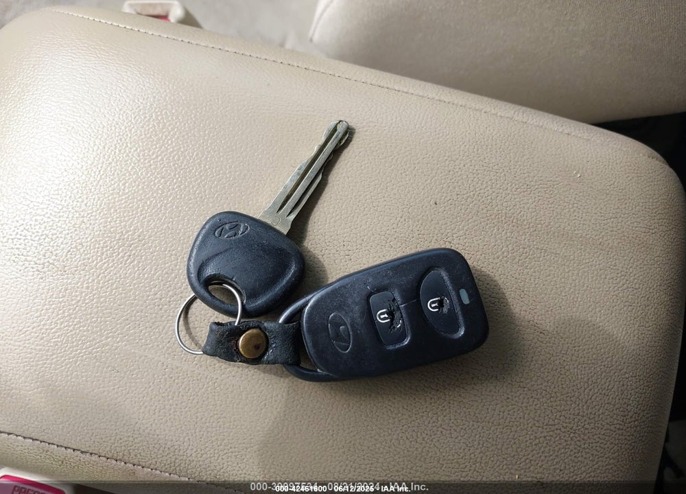 2008 HYUNDAI SANTA FE GLS VIN: 5NMSG13D78H209594