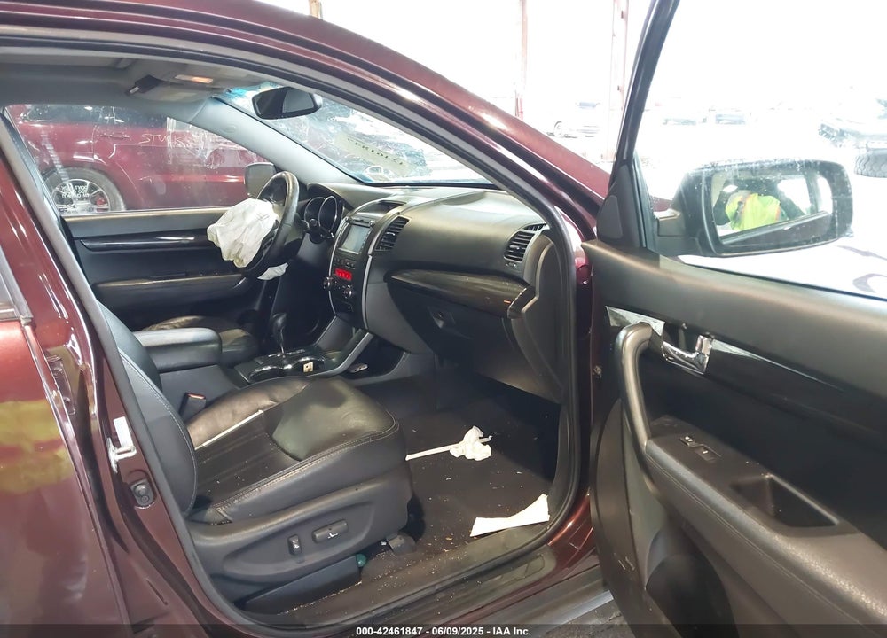 2012 KIA SORENTO EX V6 VIN: 5XYKU4A25CG304508