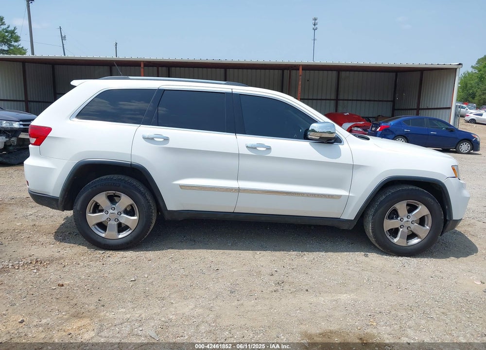 2013 JEEP GRAND CHEROKEE VIN: 1C4RJFBG2DC606325