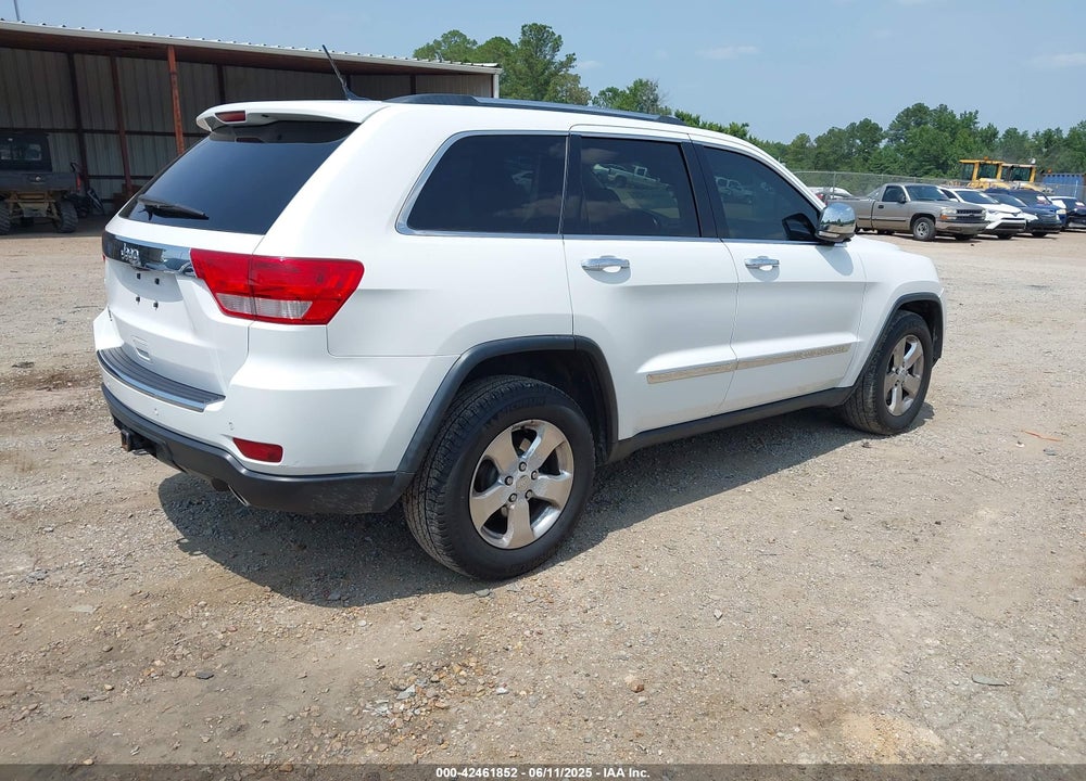 2013 JEEP GRAND CHEROKEE VIN: 1C4RJFBG2DC606325