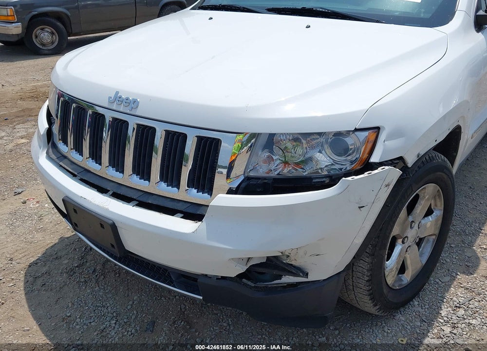 2013 JEEP GRAND CHEROKEE VIN: 1C4RJFBG2DC606325